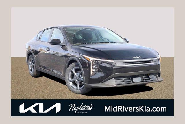 New 2025 Kia K4 LXS