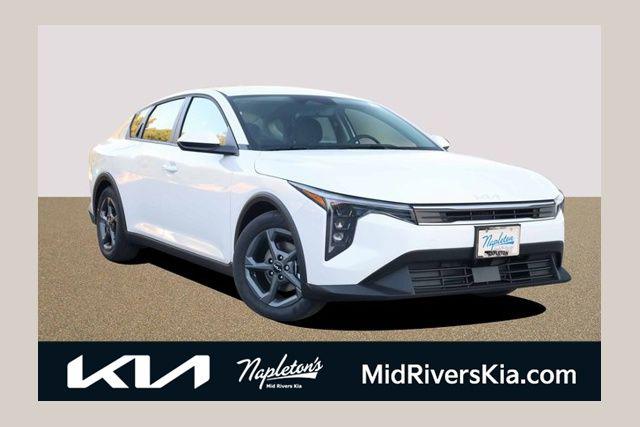 New 2025 Kia K4 LXS