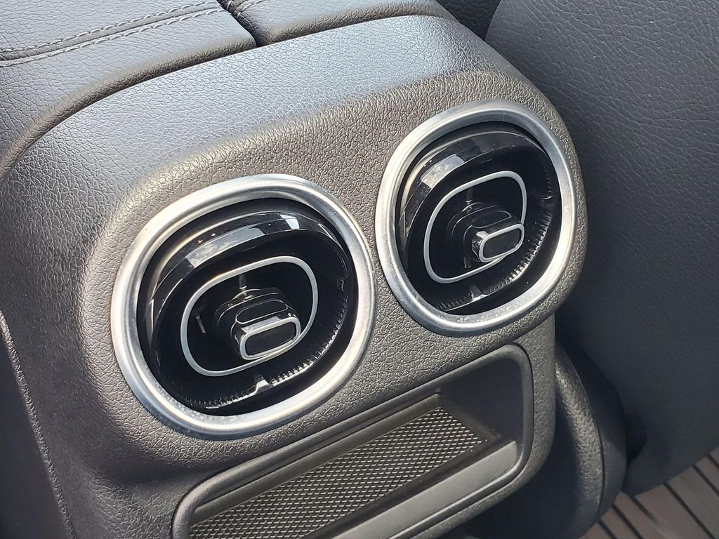 2025 Mercedes-BENZ AMG GLC 43 4MATIC 缩略图 13