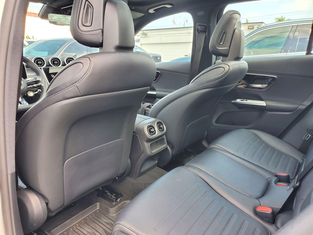 2025 Mercedes-BENZ AMG GLC 43 4MATIC 缩略图 11