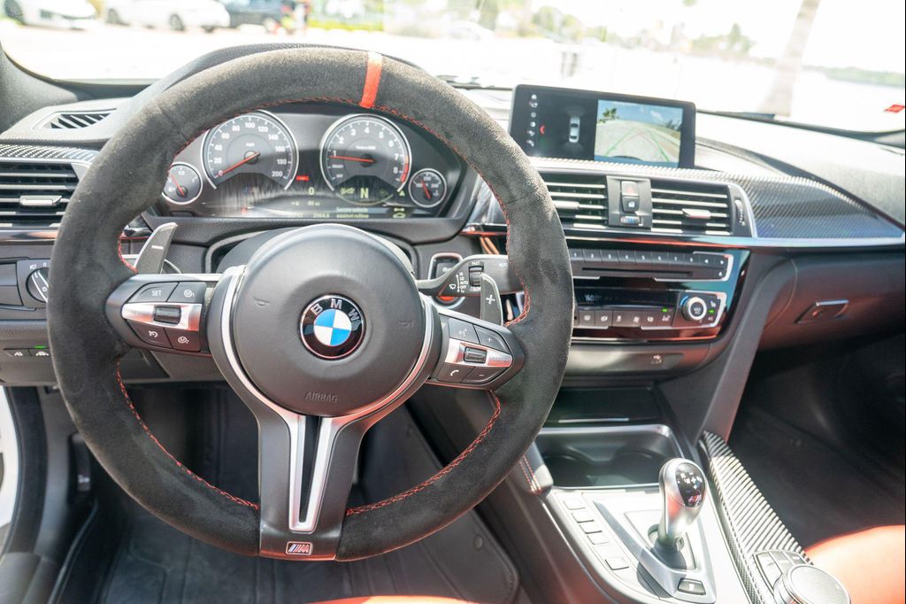 2020 BMW M4 BASE — миниатюра 20