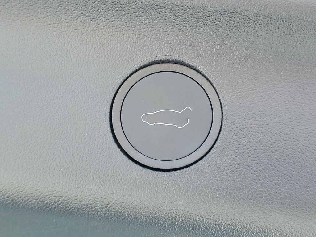 صورة 8 لـ 2023 Tesla MODEL Y RWD