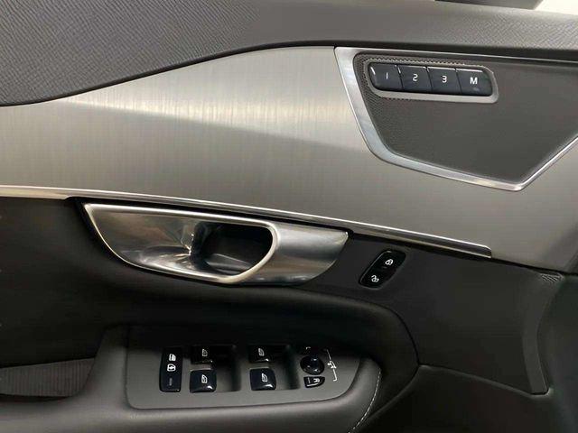 صورة مصغرة 32 لـ 2025 Volvo XC90 B5 CORE