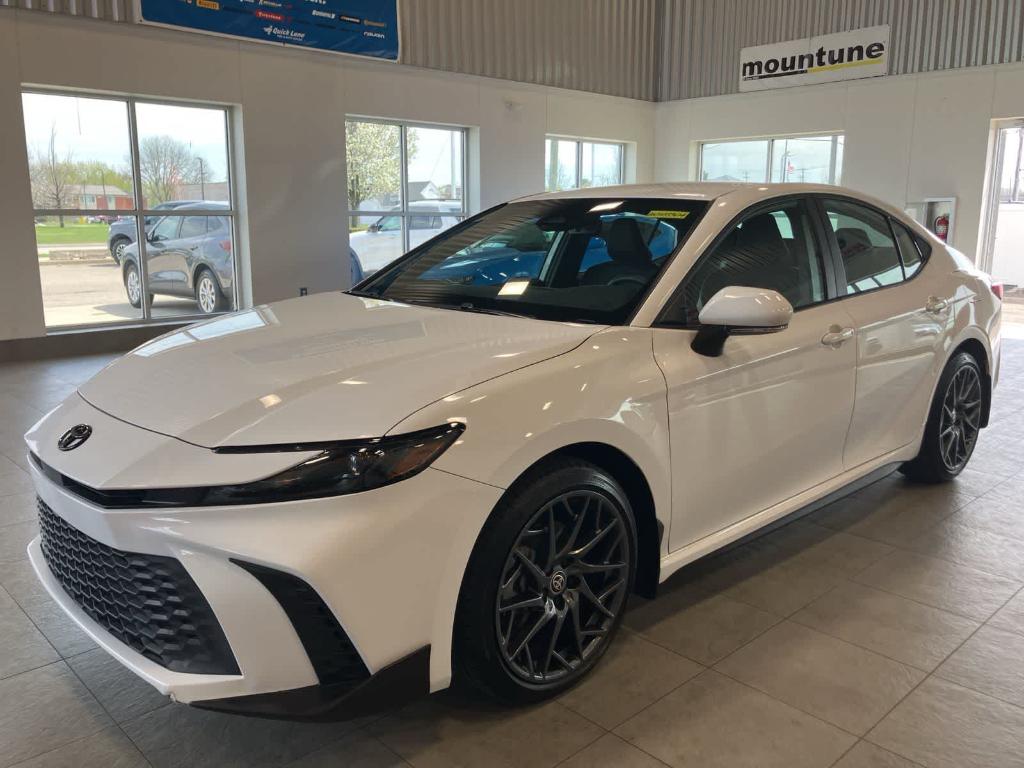 TOYOTA CAMRY - 1