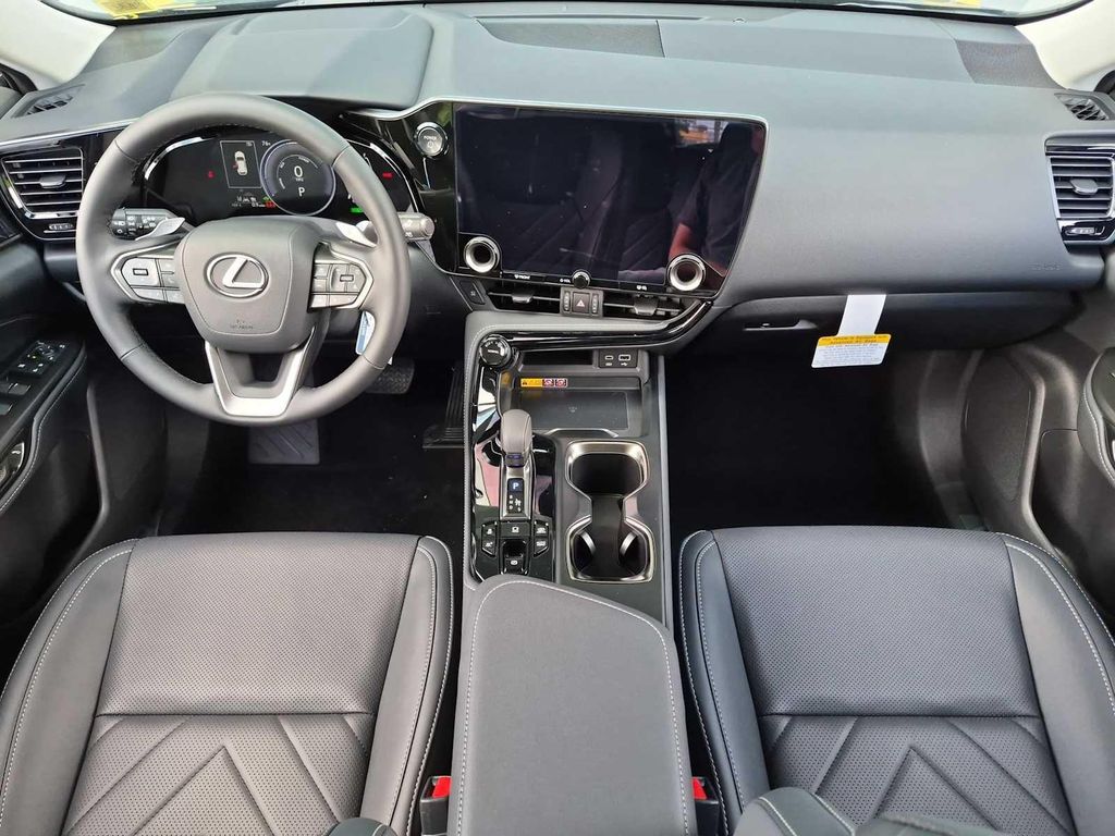 2026 Lexus NX 450H+ PREMIUM 照片 16