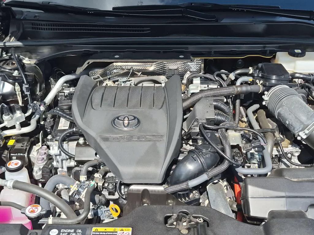 صورة 15 لـ 2024 Toyota CROWN PLATINUM