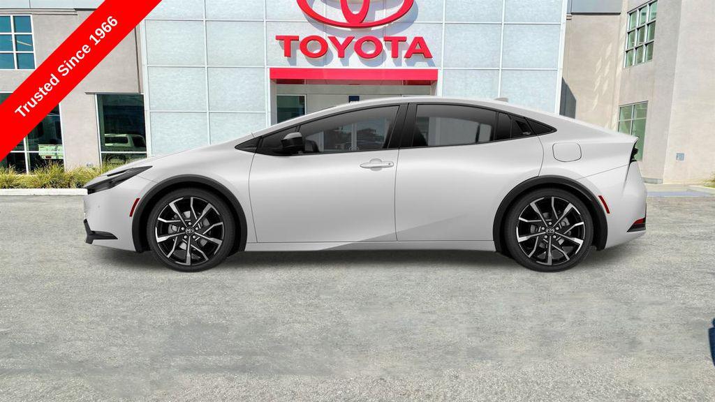 TOYOTA PRIUS - 3