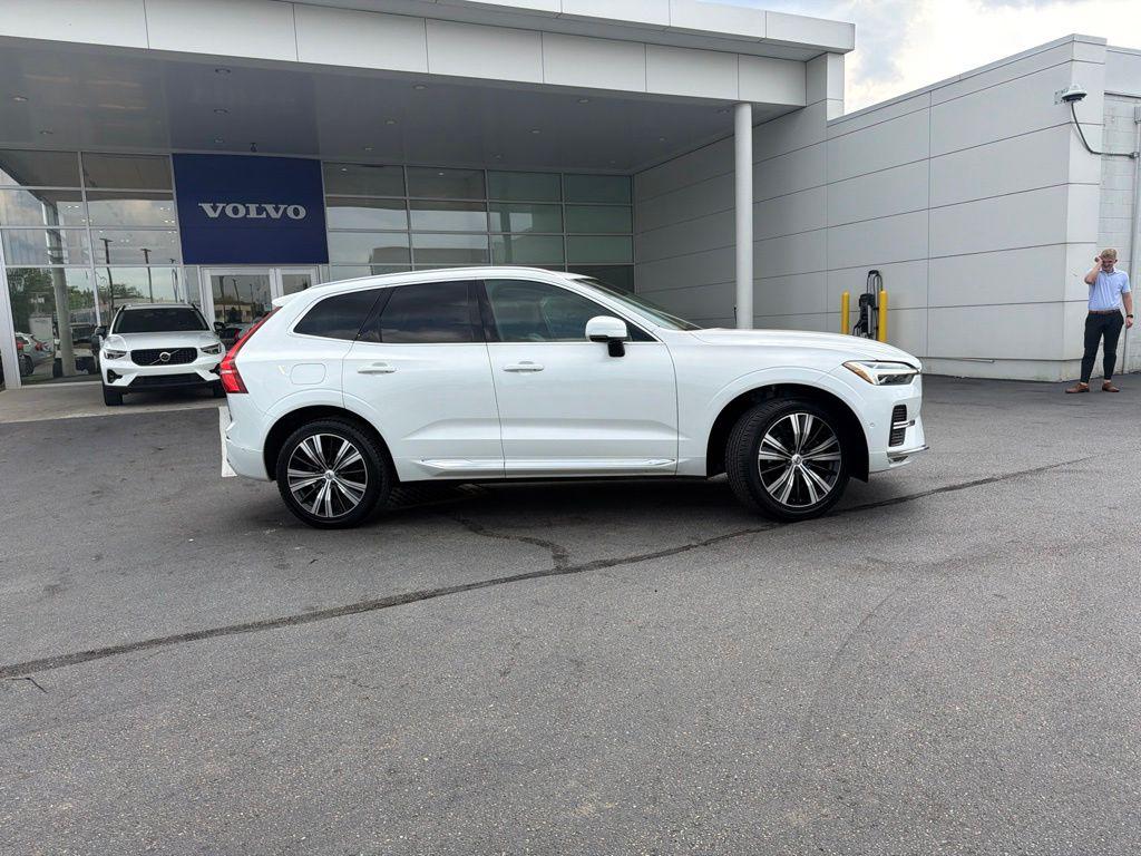 صورة 2 لـ 2023 Volvo XC60 B5 PLUS BRIGHT THEME