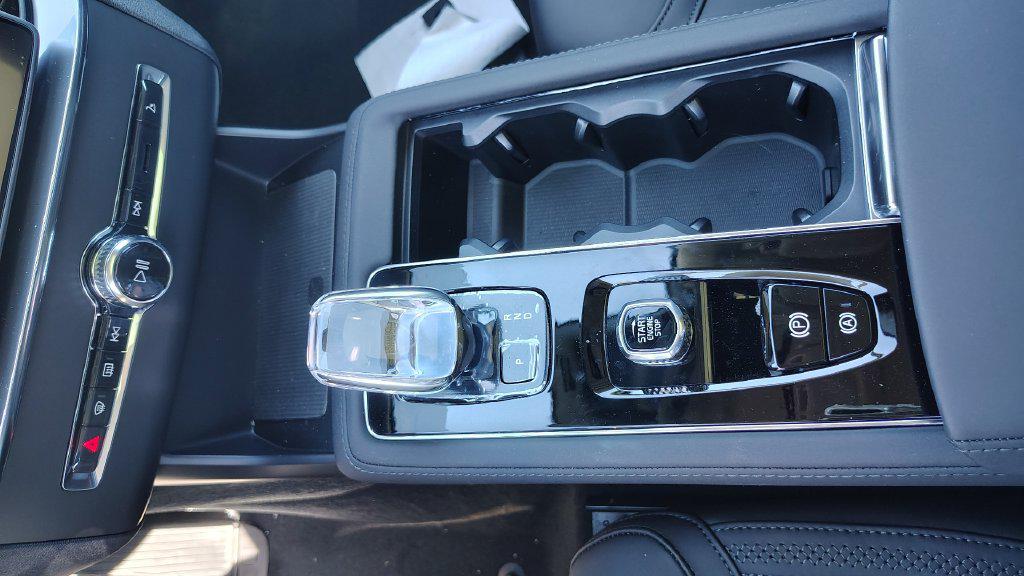 صورة مصغرة 22 لـ 2026 Volvo XC90 B6 PLUS 7-SEATER