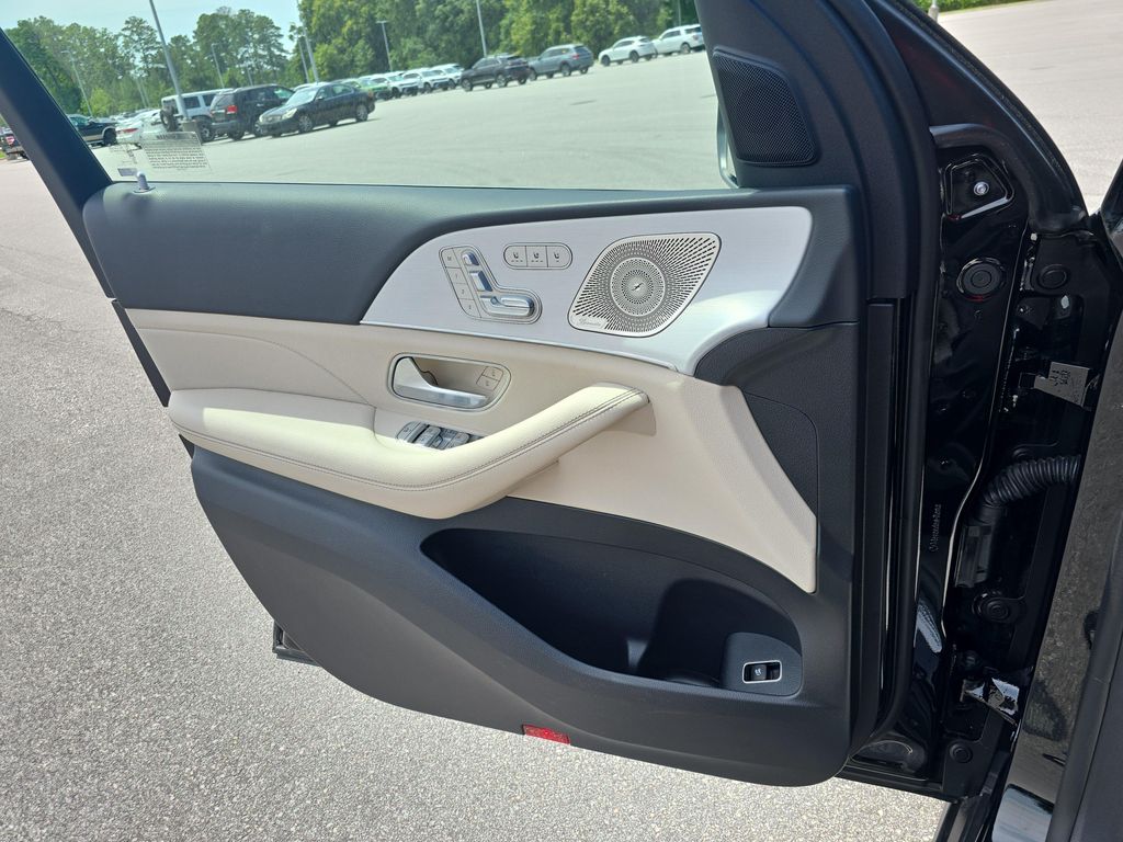 صورة مصغرة 25 لـ 2025 Mercedes-BENZ GLE
