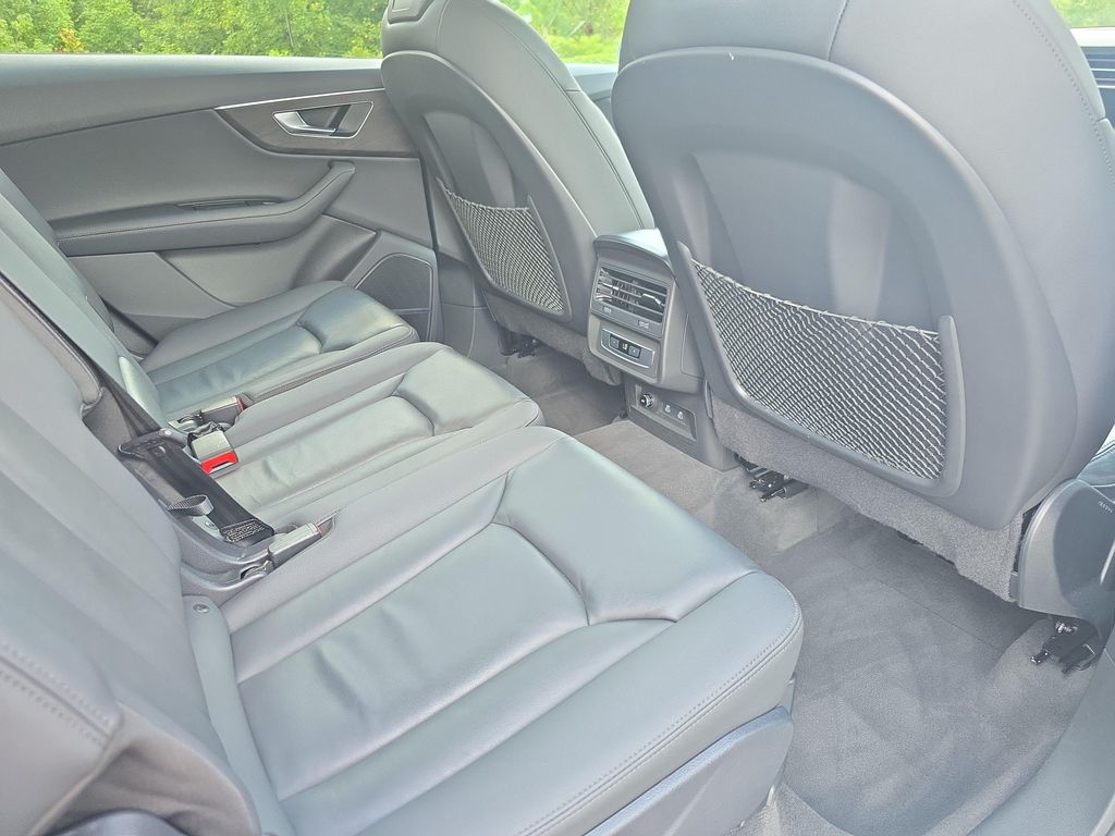 صورة 11 لـ 2023 AUDI Q7 45 PREMIUM PLUS