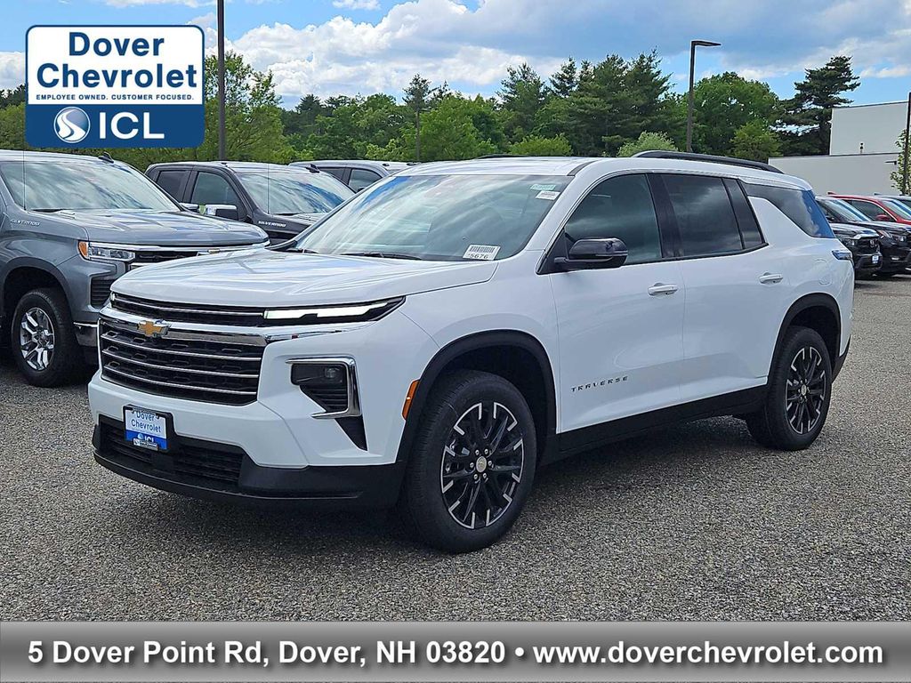 New 2026 Chevrolet Traverse LT