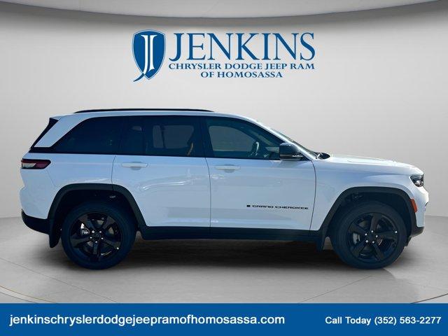 New 2025 Jeep Grand Cherokee Laredo