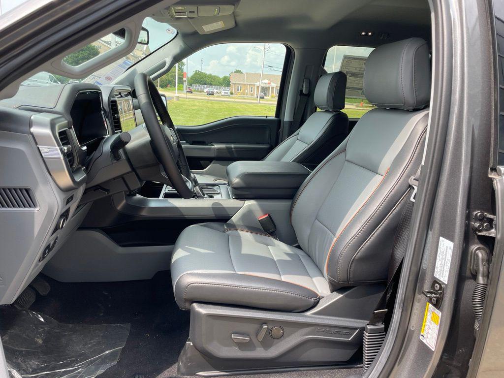 2026 FORD F-150 LARIAT 照片 8