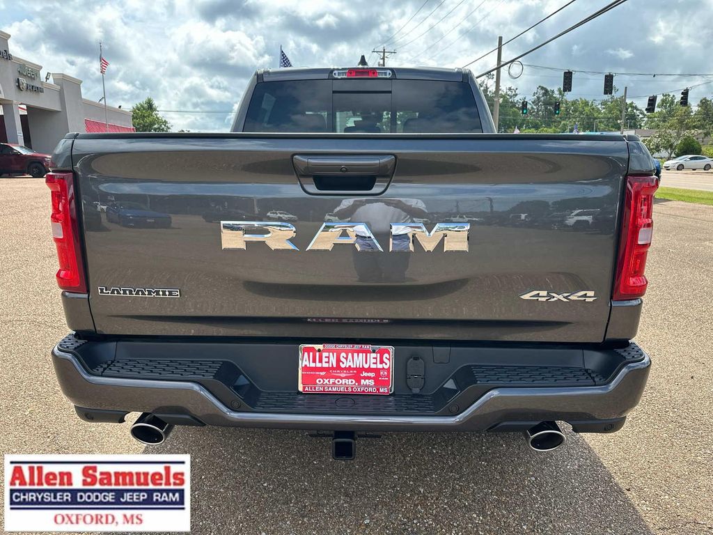 2026 RAM 1500 LARAMIE 照片 3