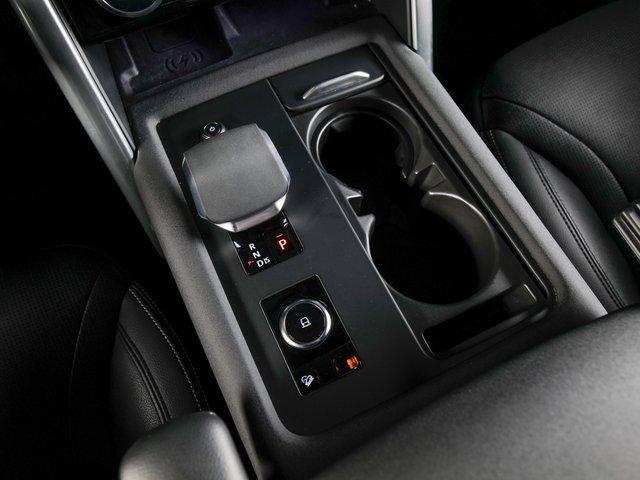 صورة 13 لـ 2025 LAND Rover DISCOVERY P300 S