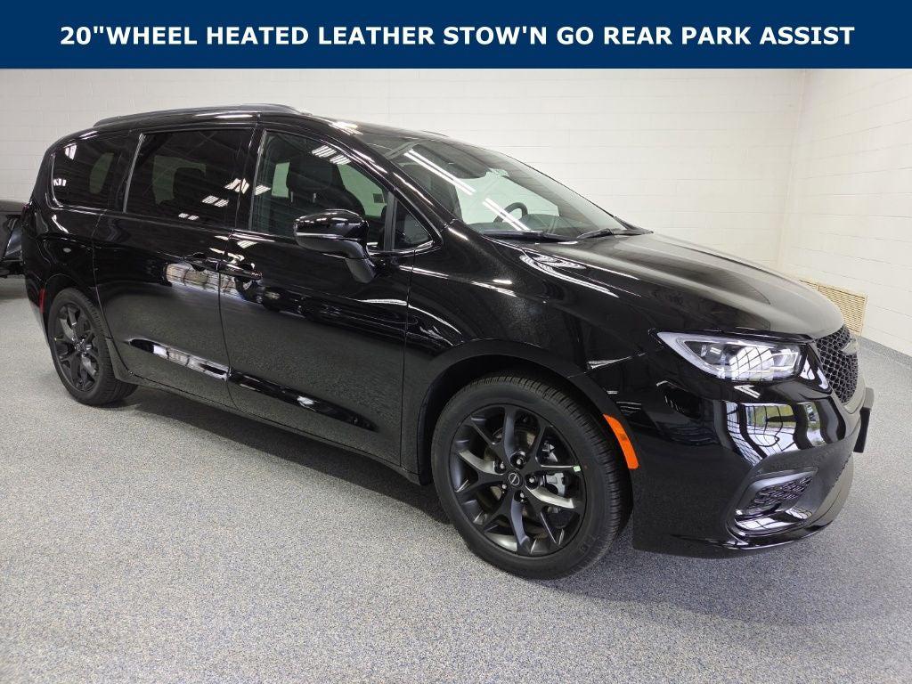 New 2026 Chrysler Pacifica L