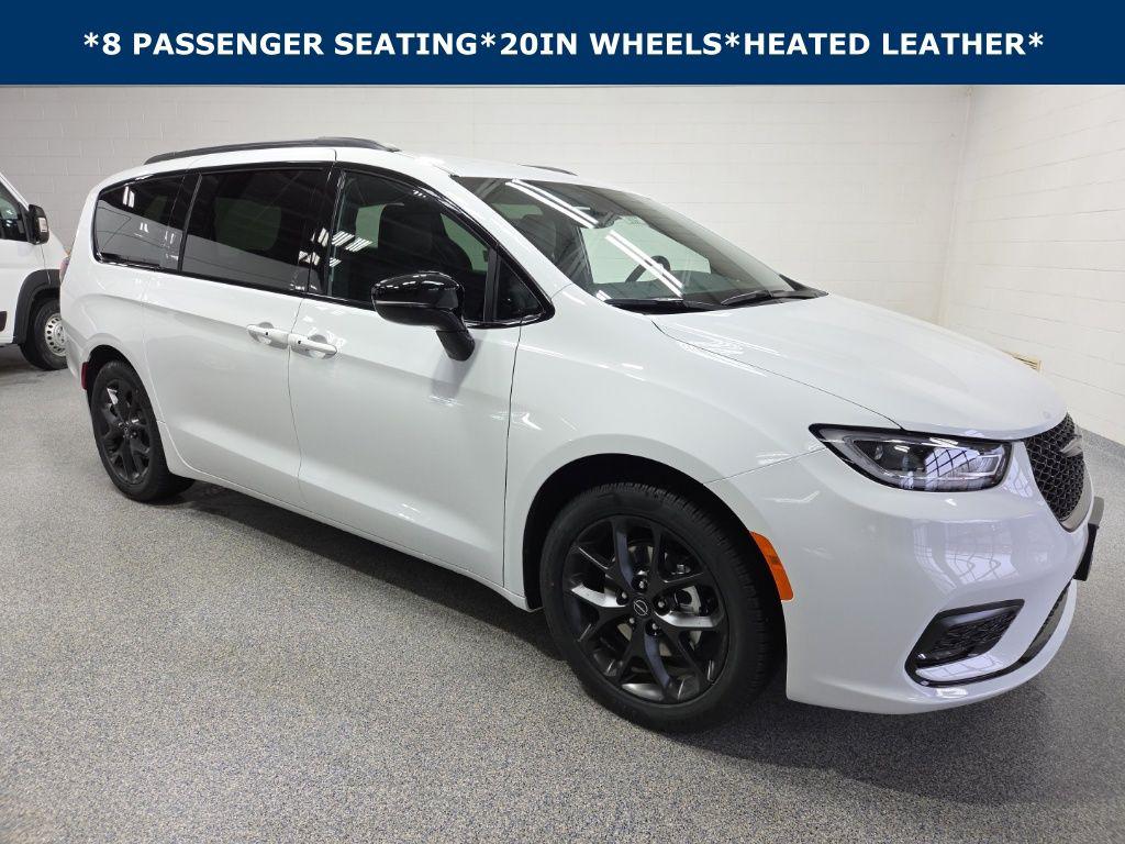 New 2026 Chrysler Pacifica L