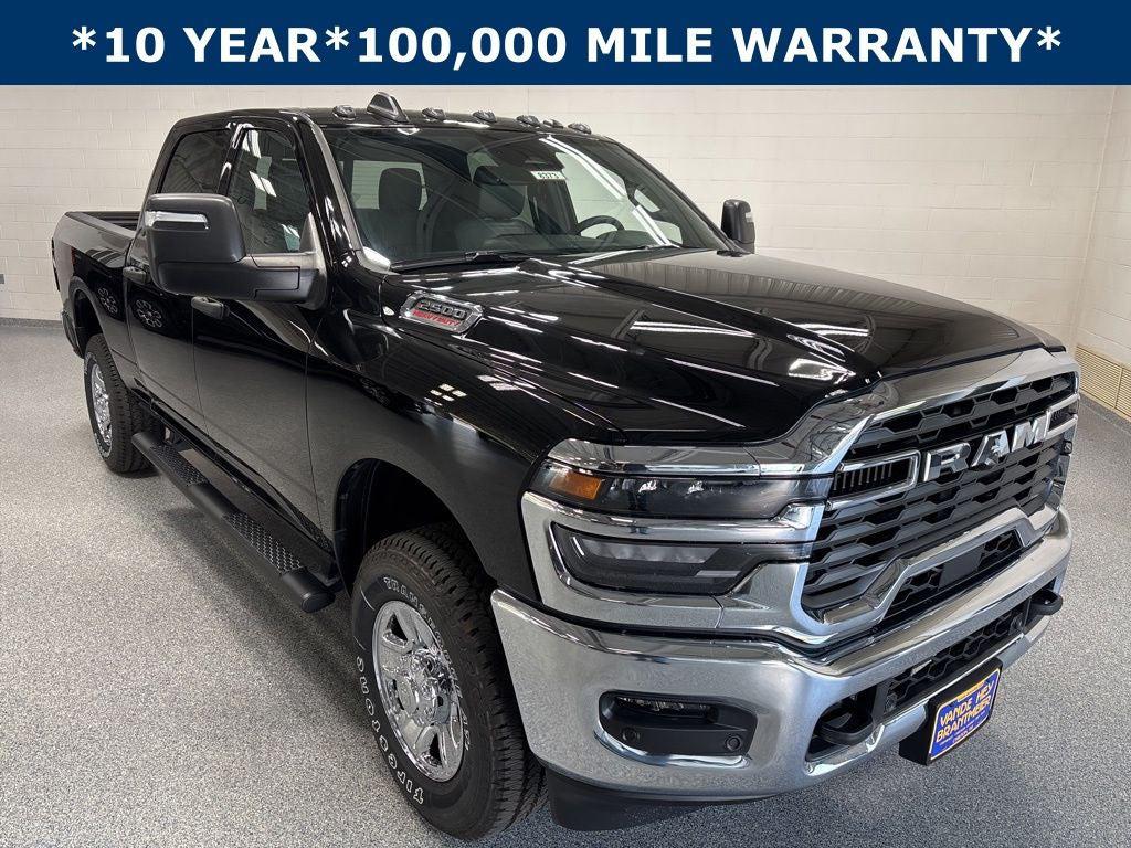 New 2026 RAM 2500 Tradesman Crew Cab 4x4 6'4' Box