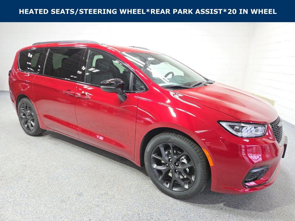 New 2026 Chrysler Pacifica L