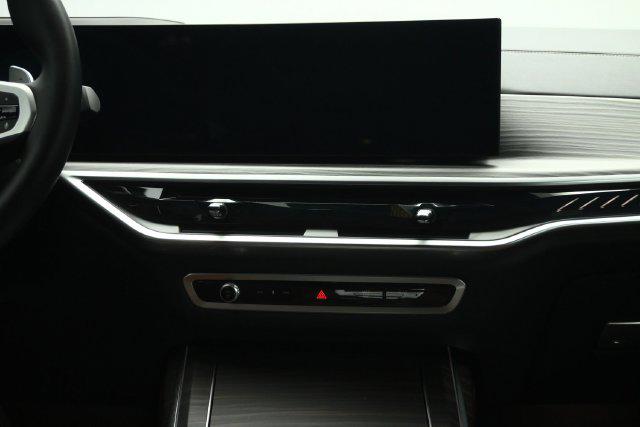 صورة مصغرة 37 لـ 2025 BMW X7 M60I