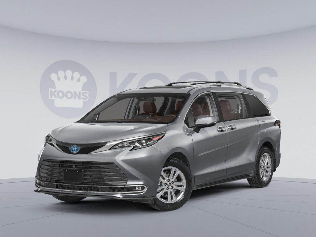 New 2026 Toyota Sienna Platinum