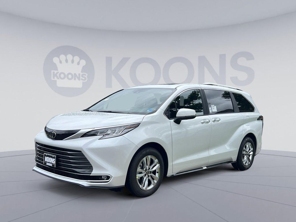 New 2026 Toyota Sienna Limited