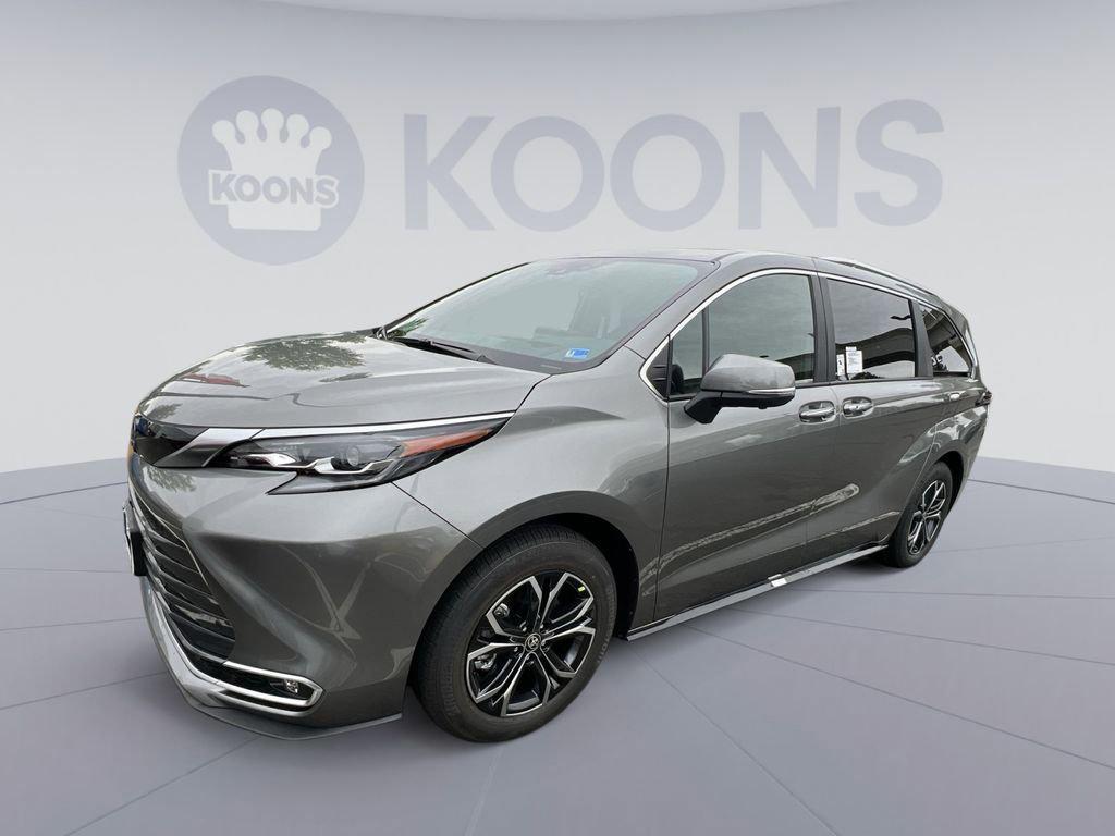 New 2026 Toyota Sienna Platinum