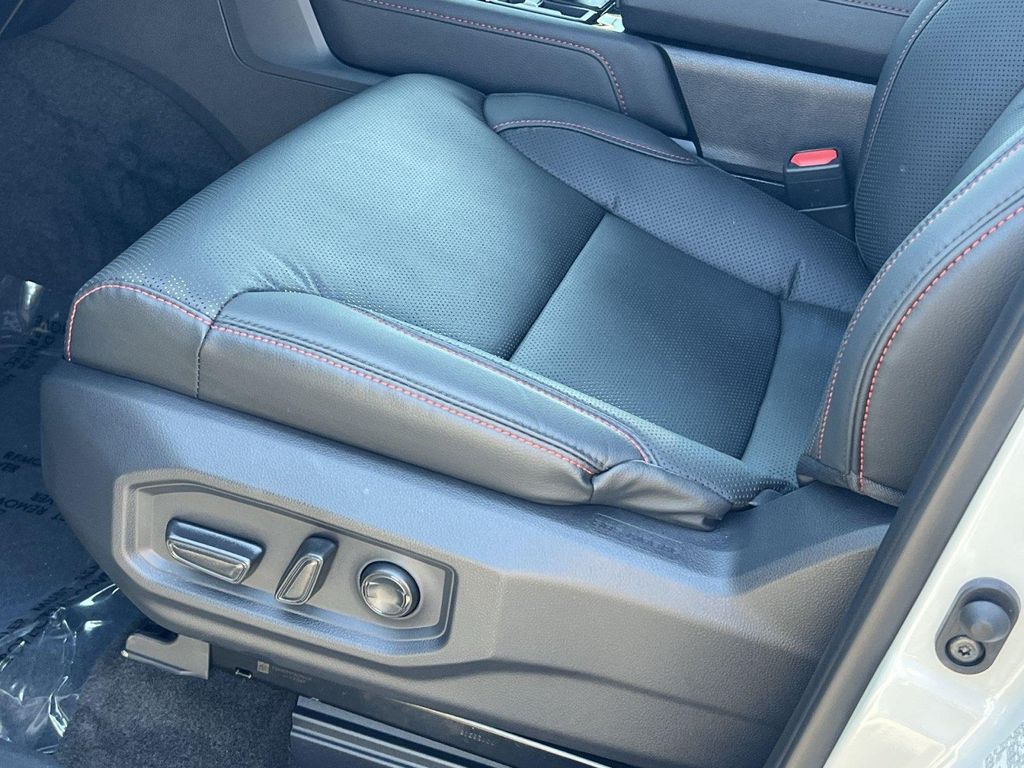 2026 Toyota SEQUOIA TRD PRO 照片 6
