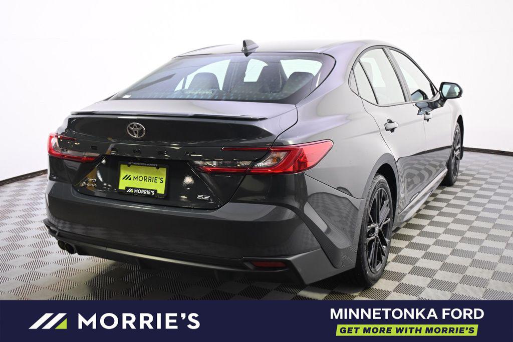 2025 Toyota CAMRY SE photo 6