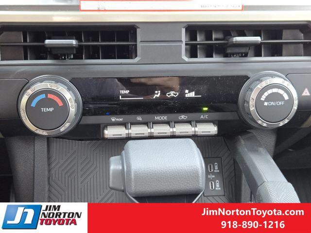 2026 Toyota TACOMA SR5 thumbnail 16