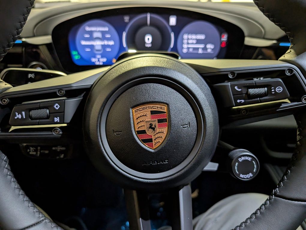 2026 Porsche MACAN MACAN ELECTRIC 4 thumbnail 25