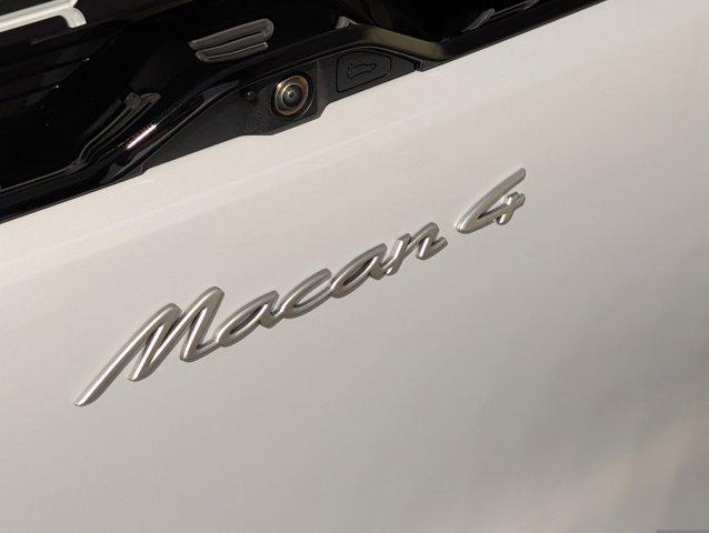 2026 Porsche MACAN MACAN ELECTRIC 4 thumbnail 17