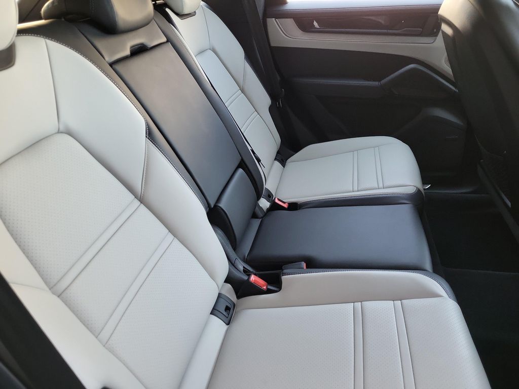 2026 Porsche CAYENNE CAYENNE E-HYBRID — миниатюра 25