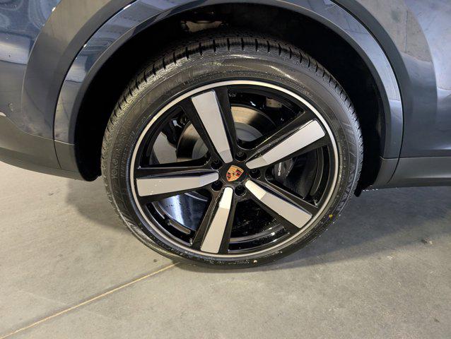 صورة مصغرة 19 لـ 2026 Porsche CAYENNE CAYENNE E-HYBRID