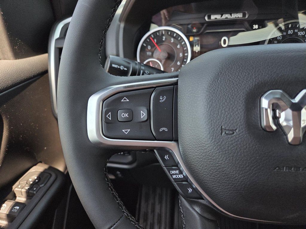 2026 RAM 1500 BIG HORN/LONE STAR — миниатюра 28
