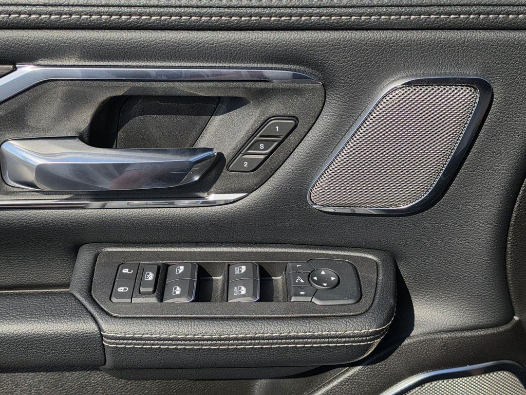 2026 RAM 1500 LARAMIE — миниатюра 24