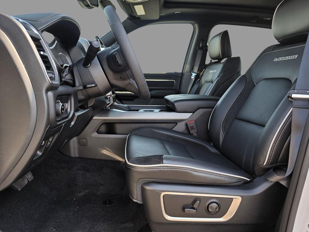 2026 RAM 1500 LARAMIE — миниатюра 16