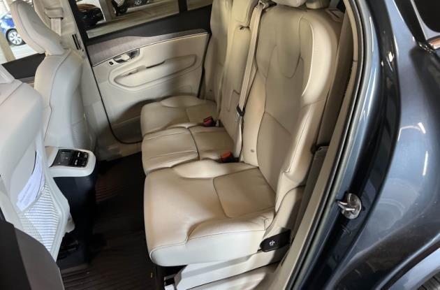 صورة 4 لـ 2023 Volvo XC90 B6 PLUS 7-SEATER