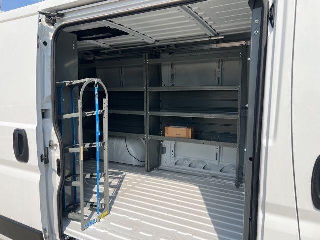 2025 RAM PROMASTER 2500 BASE — миниатюра 40