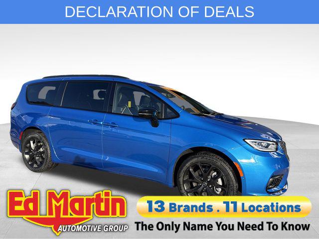 New 2026 Chrysler Pacifica Limited