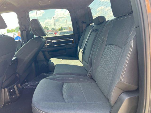 2025 RAM 2500 BIG HORN CREW CAB 4X4 6'4' BOX — миниатюра 29