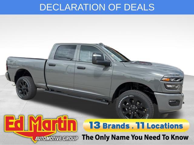 New 2026 RAM 2500 Black Express Crew Cab 4x4 6'4' Box
