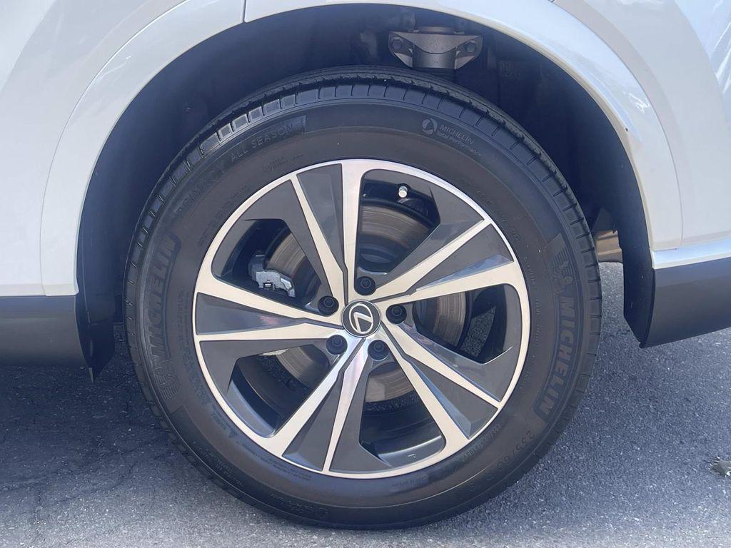 صورة مصغرة 35 لـ 2023 Lexus RX 350 PREMIUM