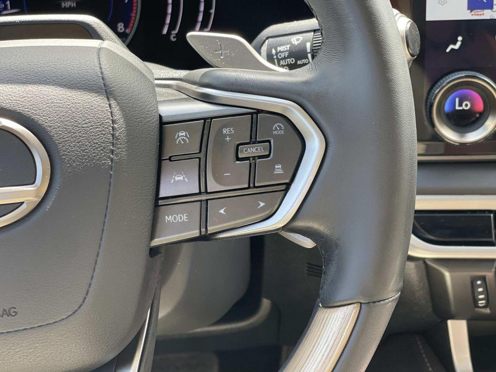 صورة مصغرة 13 لـ 2023 Lexus RX 350 PREMIUM