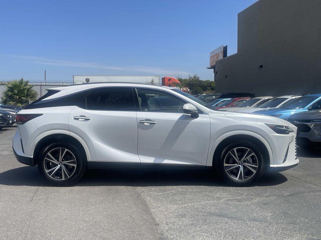 صورة 2 لـ 2023 Lexus RX 350 PREMIUM