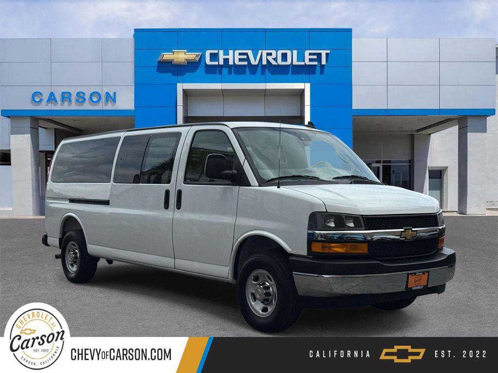2025 Chevrolet Express LT Ext