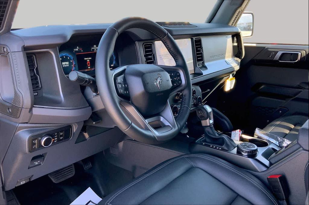 2025 FORD BRONCO BADLANDS photo 8