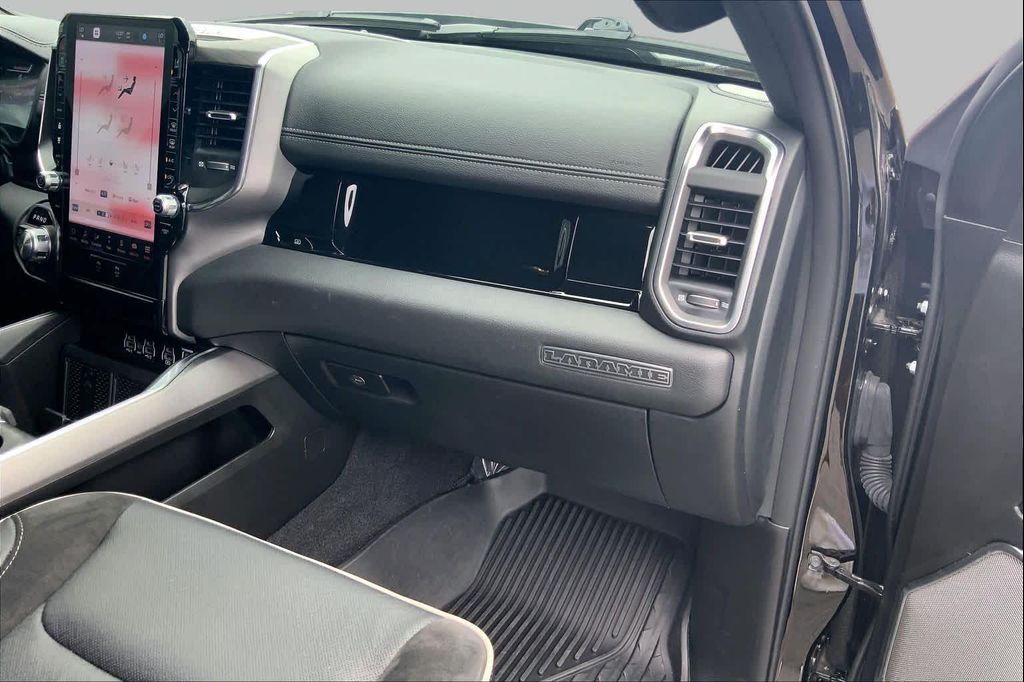 2026 RAM 1500 LARAMIE — миниатюра 19