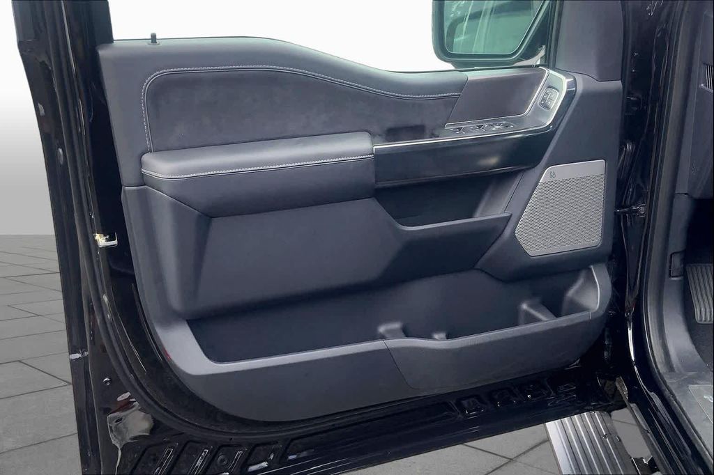 صورة 10 لـ 2026 FORD F-150 PLATINUM